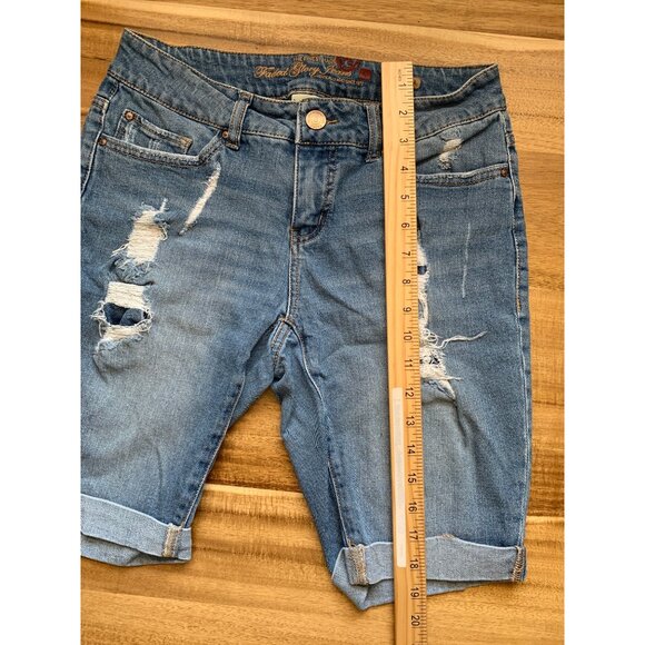 Faded Glory Womens Distressed Denim Bermuda Shorts Rolled Hem Blue Jeans Size 4 - Picture 11 of 12